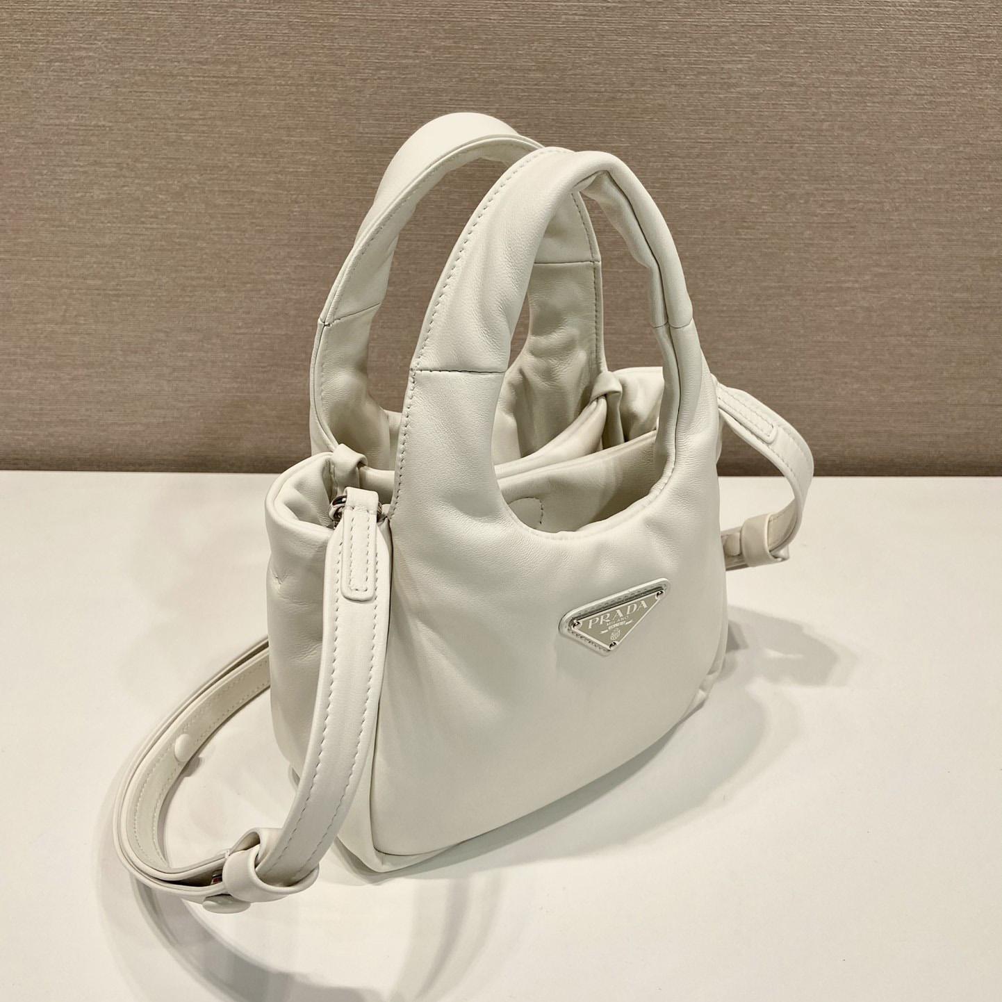 Prada Kleine gepolsterte Prada-Tasche aus weichem Nappaleder - EUR FASHION