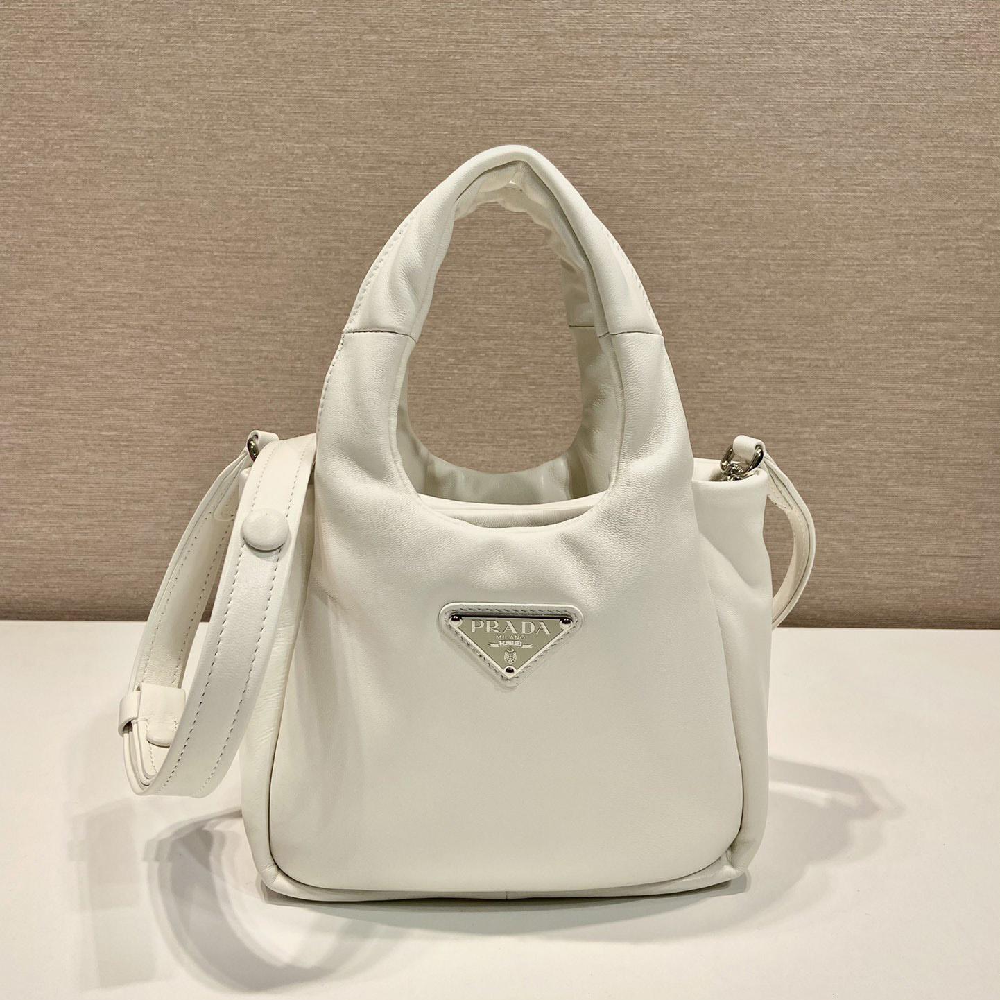 Prada Kleine gepolsterte Prada-Tasche aus weichem Nappaleder - EUR FASHION