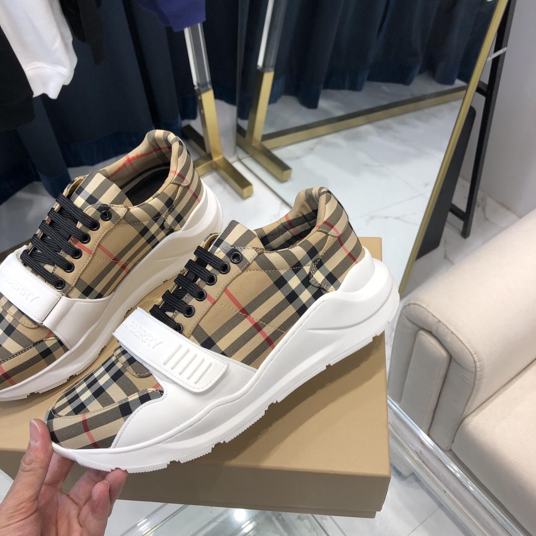 Burberry-Sneaker mit Karomuster, Wildleder und Leder - EUR FASHION