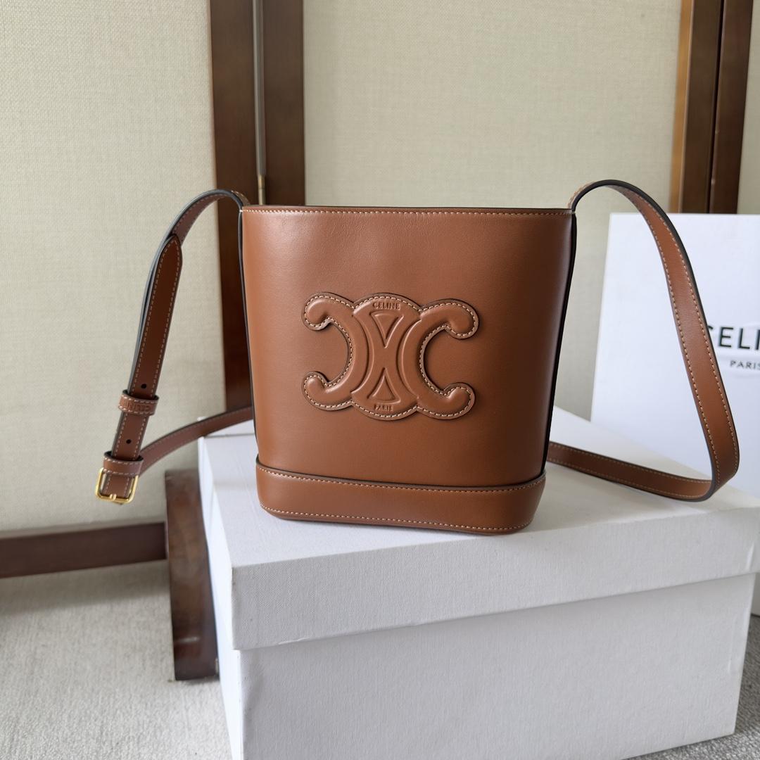 Celine Mini Bucket Cuir Triomphe aus glattem Kalbsleder - EUR FASHION