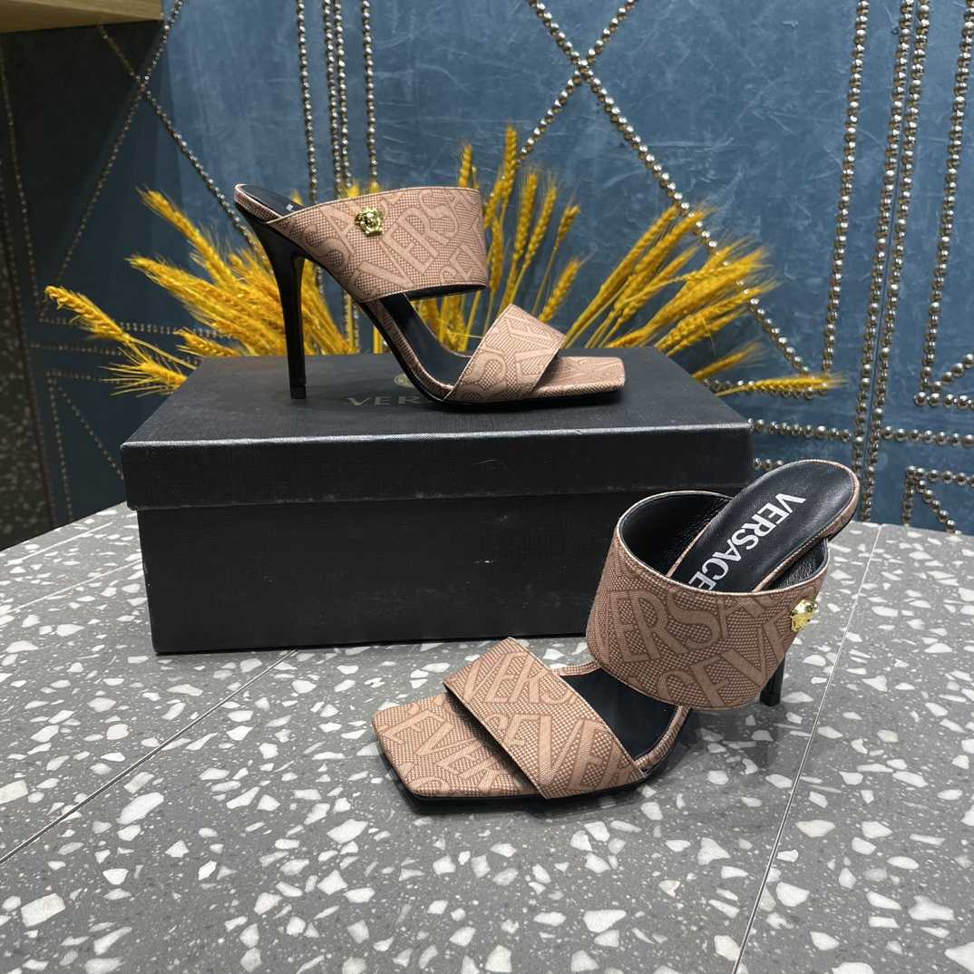 Versace Allover-Pantoletten mit hohem Absatz - EUR FASHION