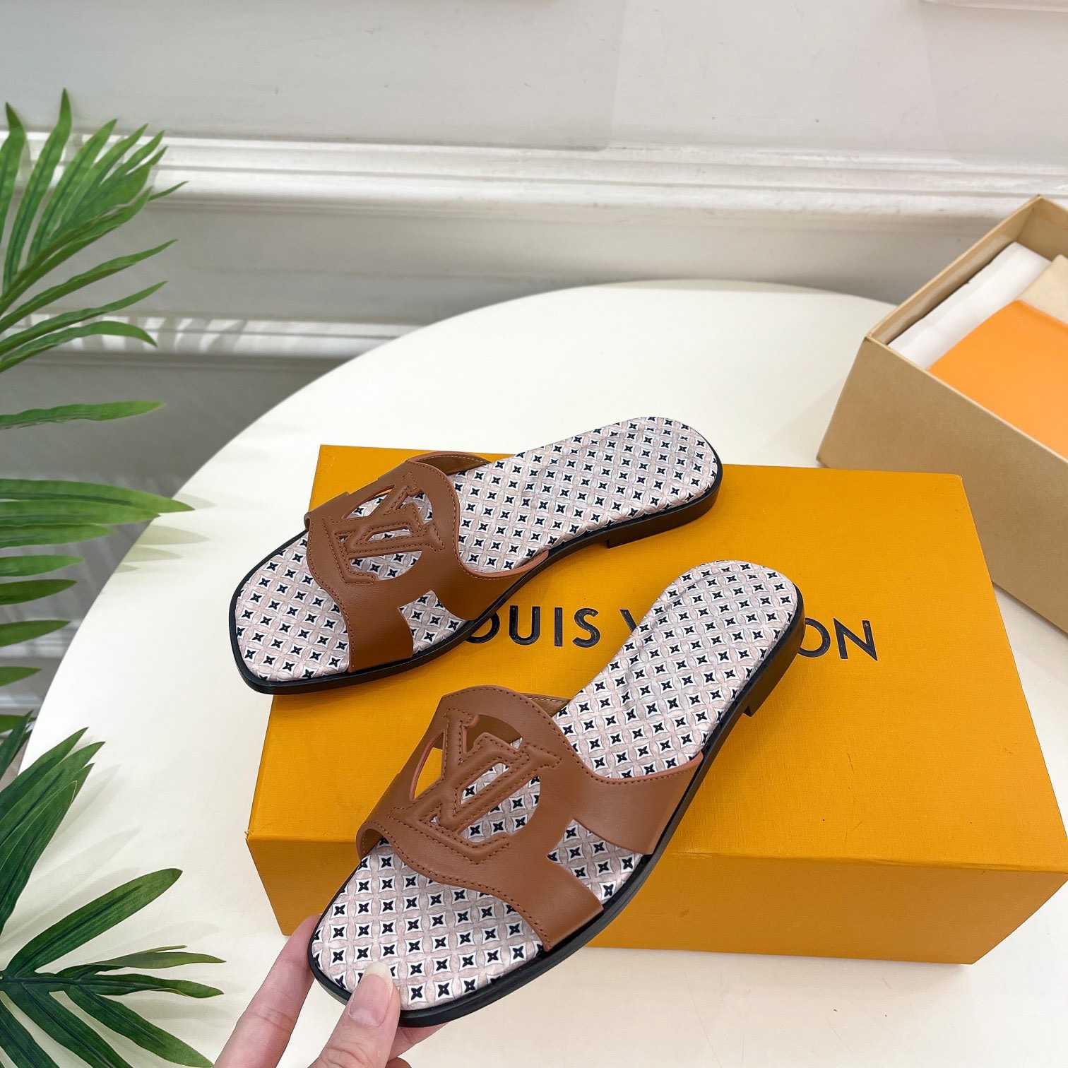 Flaches Louis Vuitton LV Isola Mule - EUR FASHION