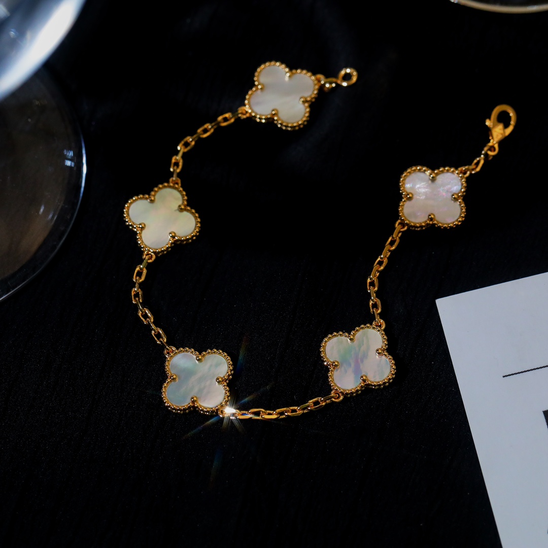 Van Cleef & Arpels Armband - EUR FASHION