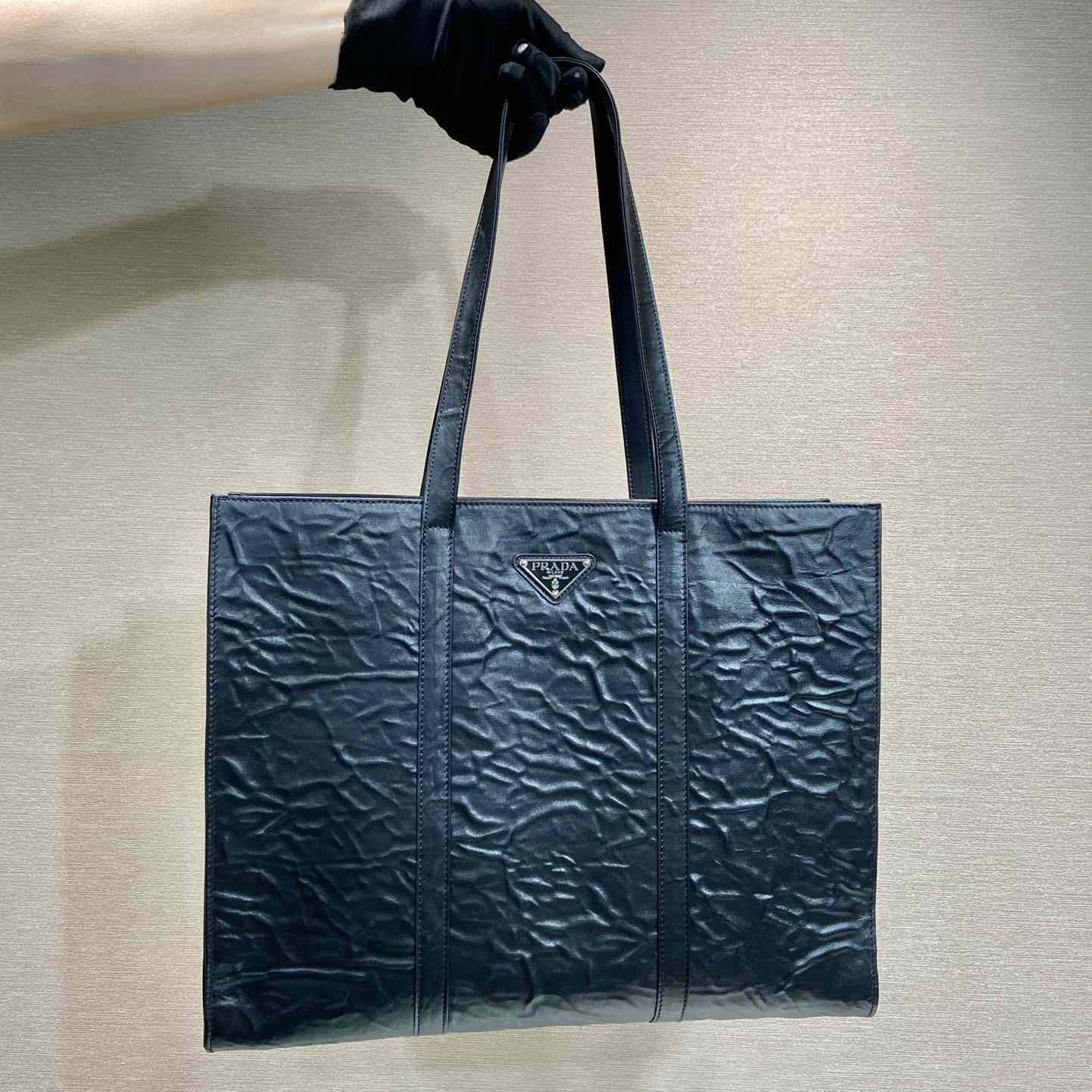 Große Prada-Tasche aus antikem Nappaleder - EUR FASHION