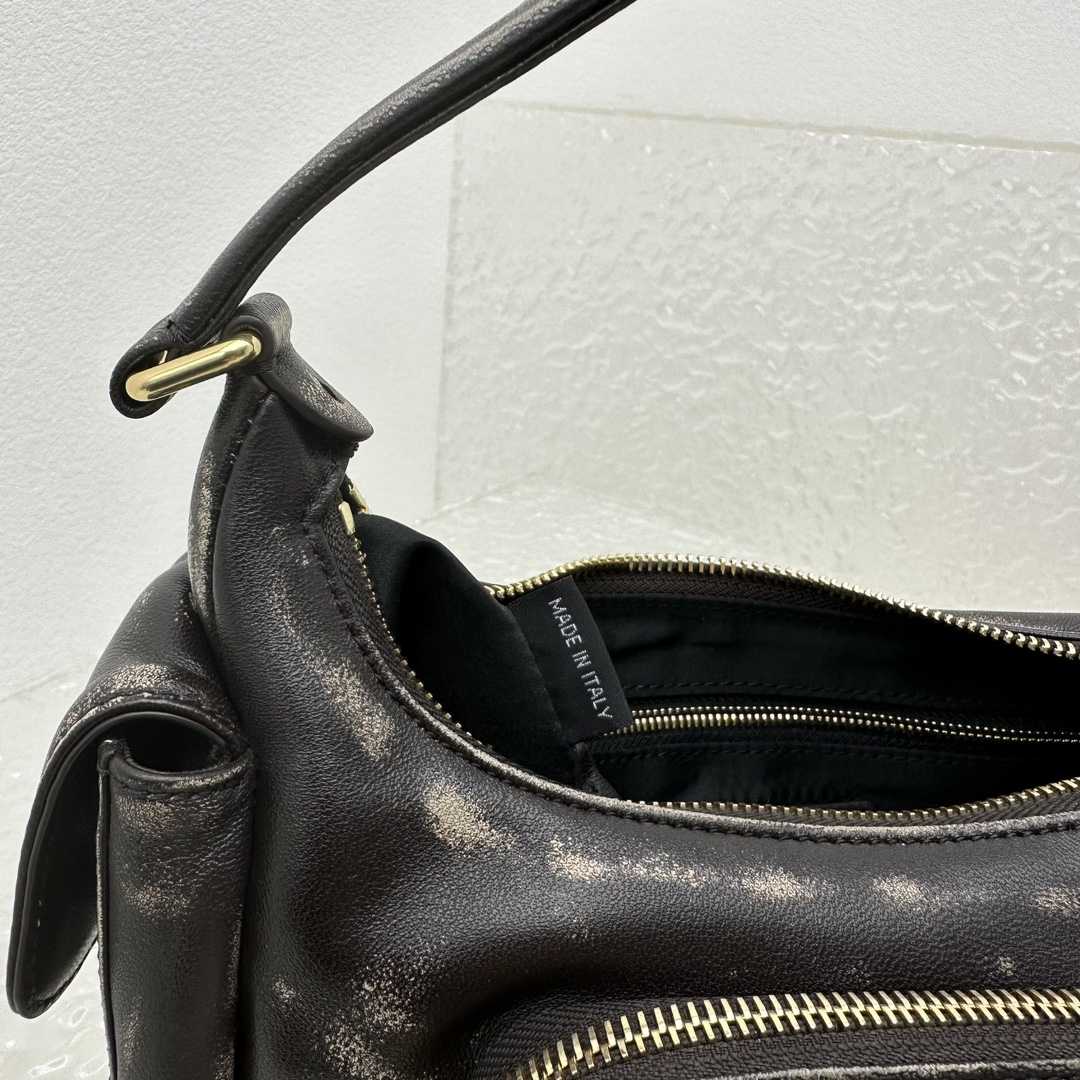 Miu Miu Hobo-Tasche aus Nappaleder - EUR FASHION