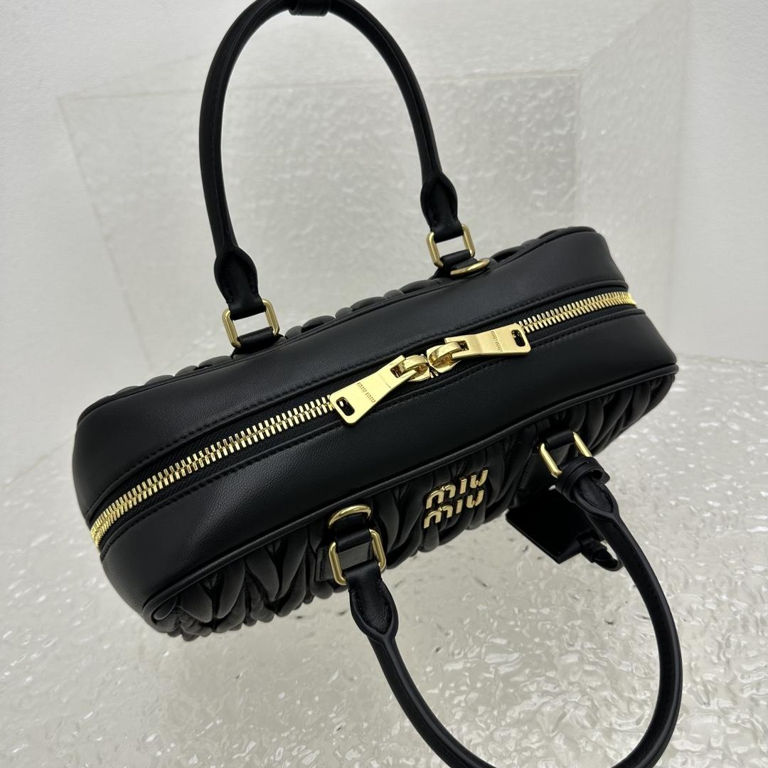 Miu Miu Arcadie Tasche aus Matelassé-Nappaleder - EUR FASHION