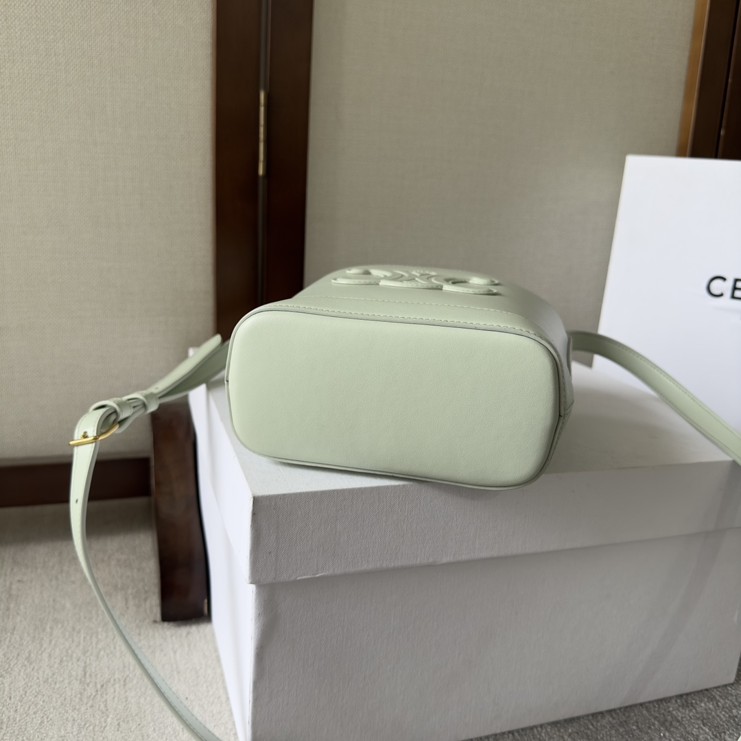 Celine Mini Bucket Cuir Triomphe aus glattem Kalbsleder - EUR FASHION