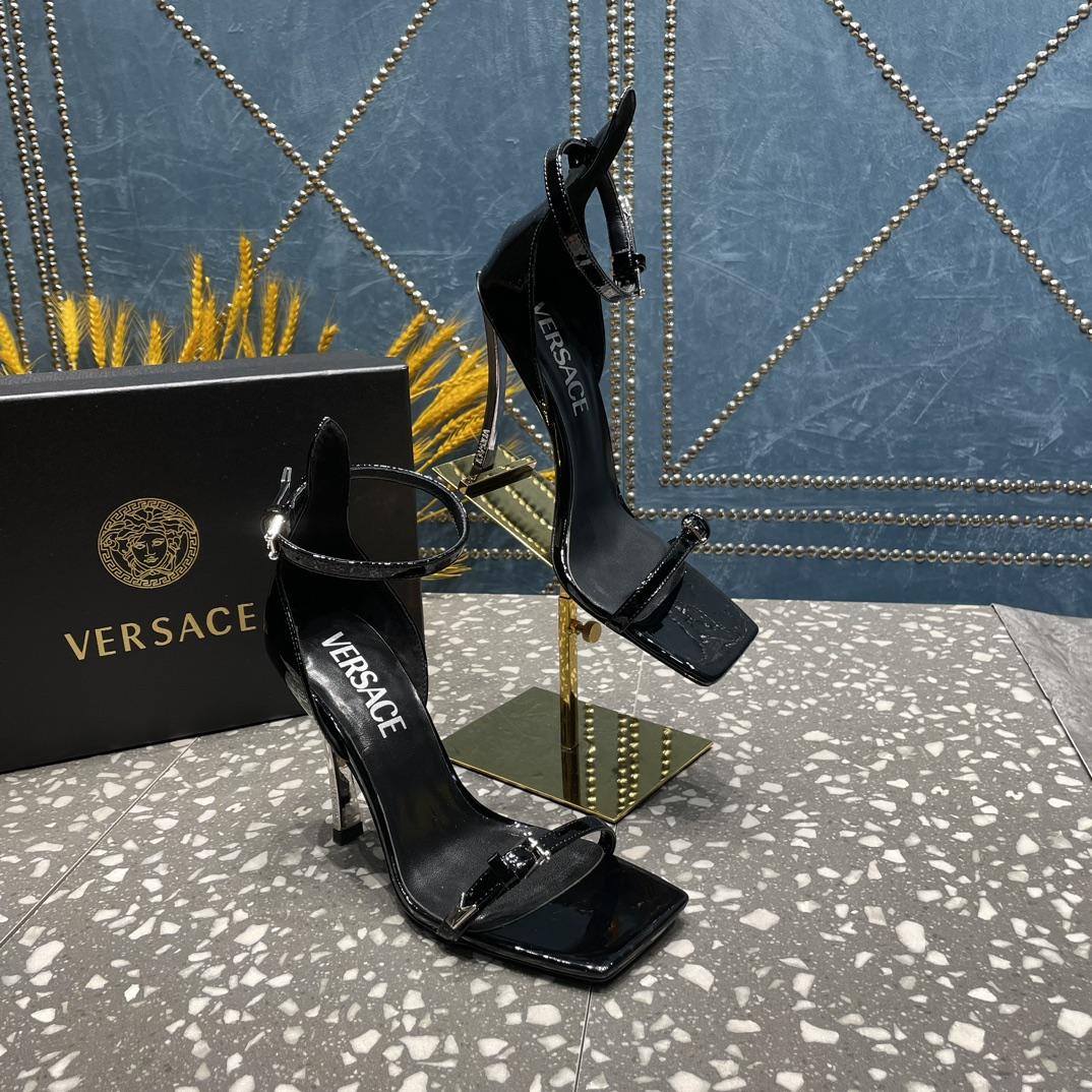 Versace Pin-Point-Sandalen - EUR FASHION