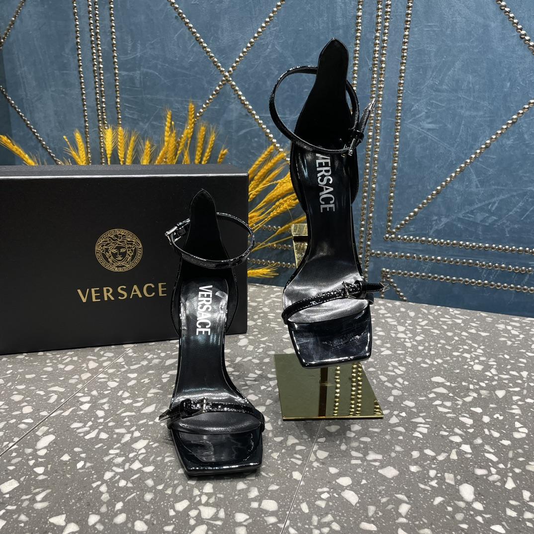 Versace Pin-Point-Sandalen - EUR FASHION