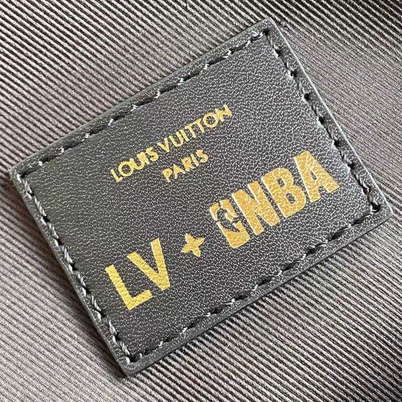Louis Vuitton LVxNBA Basketball-Rucksack (24 x 45 x 19 cm) M57972 - EUR FASHION