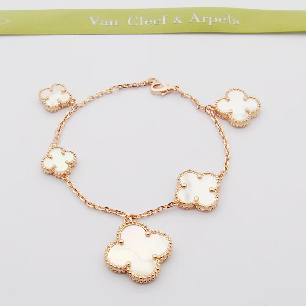 Van Cleef & Arpels Armband - EUR FASHION