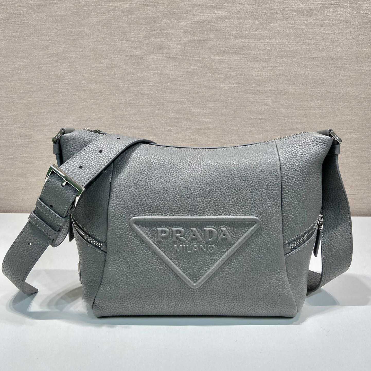 Prada-Ledertasche mit Schultergurt - EUR FASHION