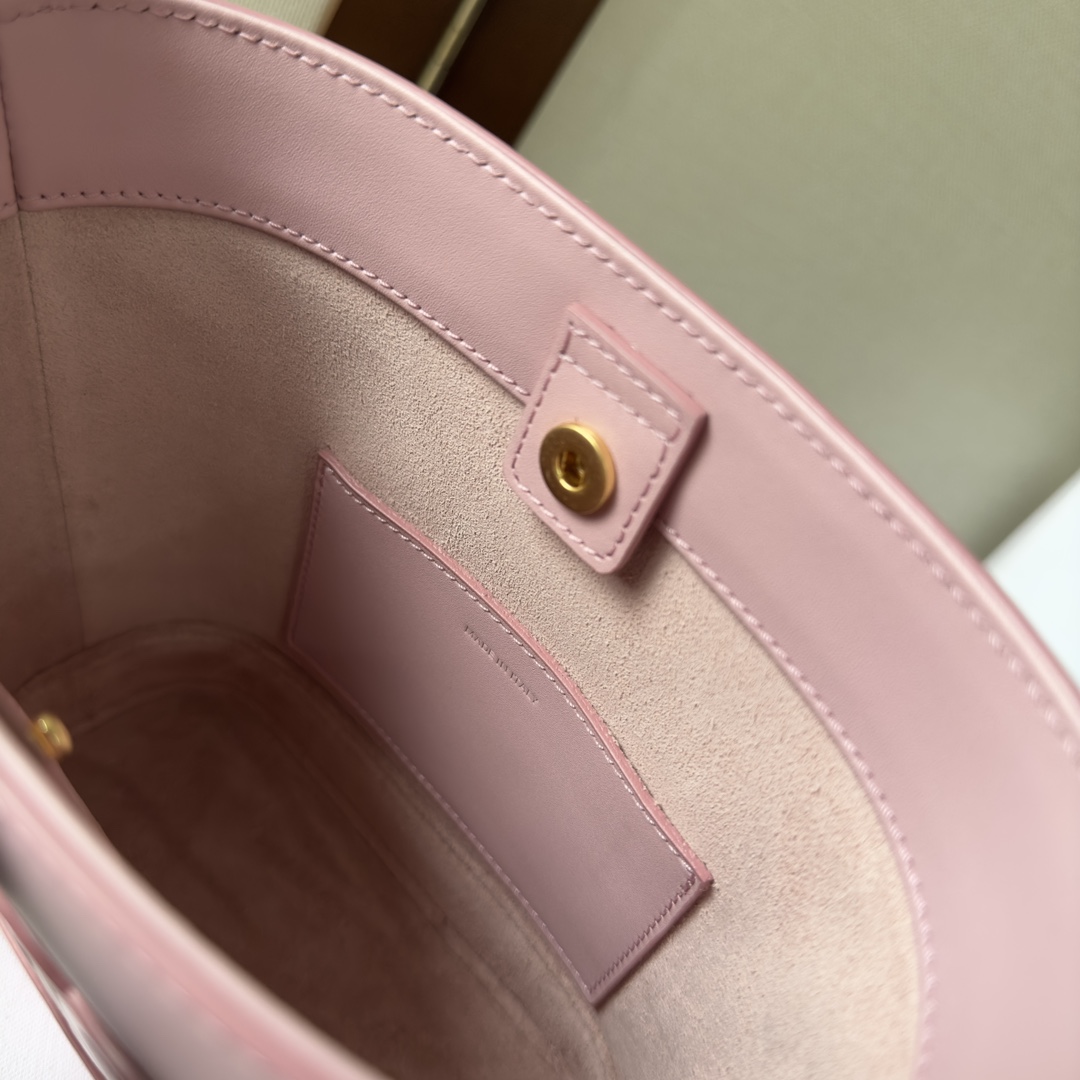 Celine Mini Bucket Cuir Triomphe aus glattem Kalbsleder - EUR FASHION