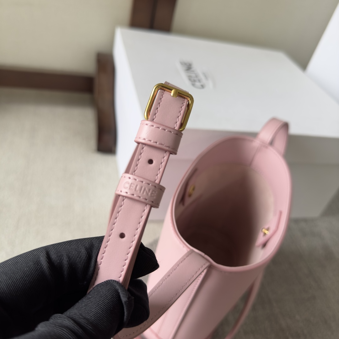 Celine Mini Bucket Cuir Triomphe aus glattem Kalbsleder - EUR FASHION