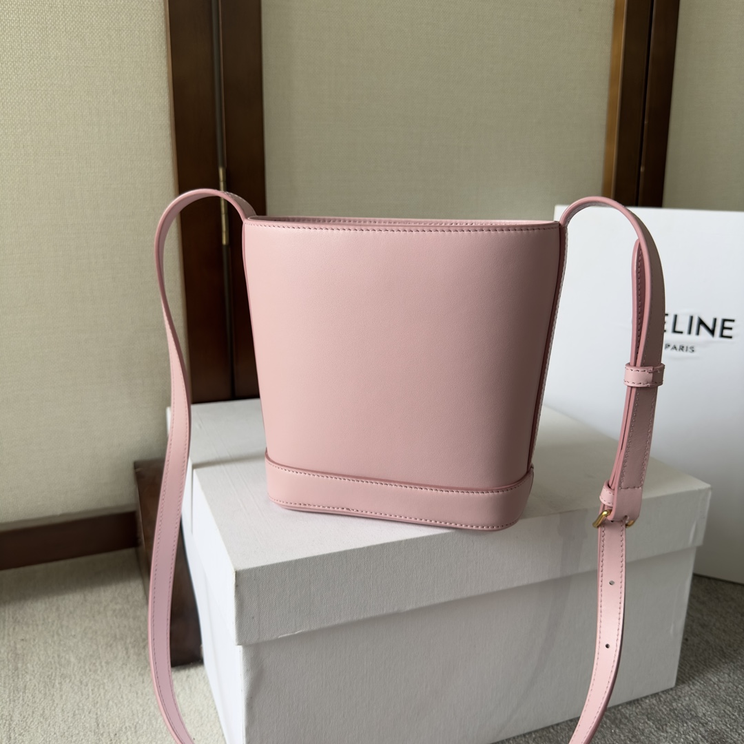 Celine Mini Bucket Cuir Triomphe aus glattem Kalbsleder - EUR FASHION