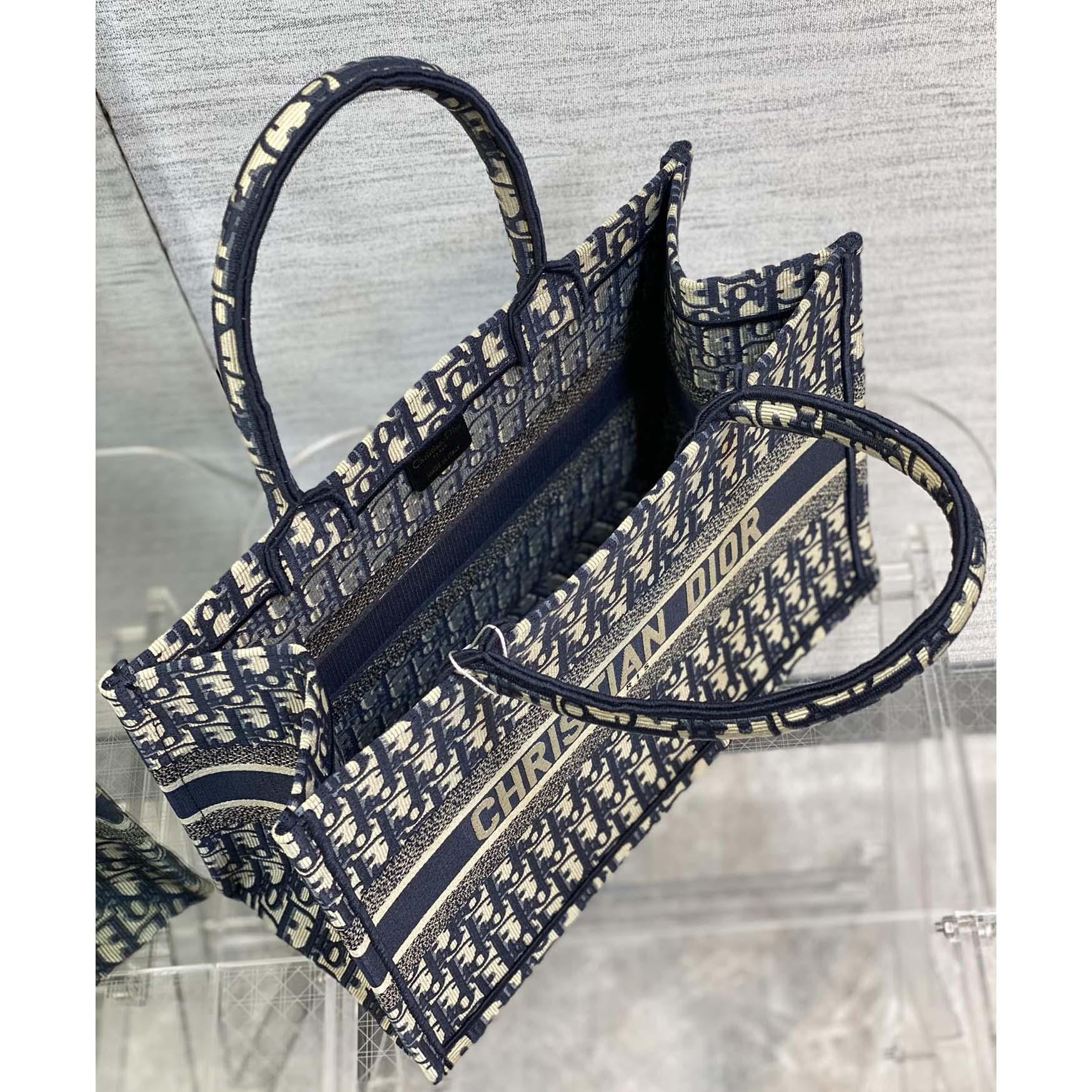 Mittlere Dior-Buchtasche von Dior - EUR FASHION