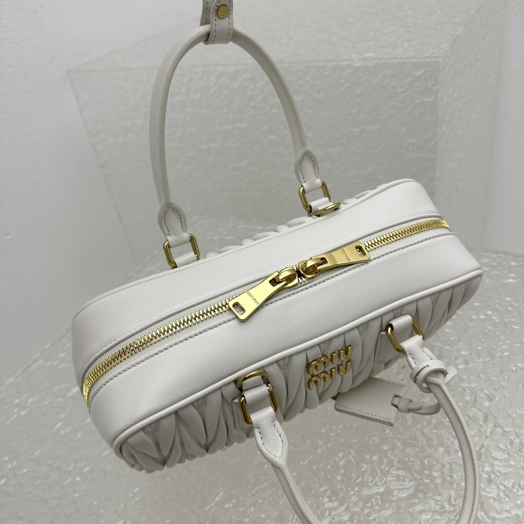 Miu Miu Arcadie Tasche aus Matelassé-Nappaleder - EUR FASHION