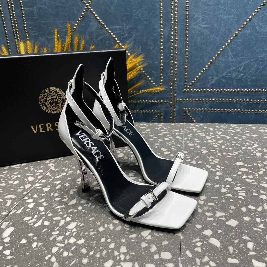 Versace Pin-Point-Sandalen - EUR FASHION