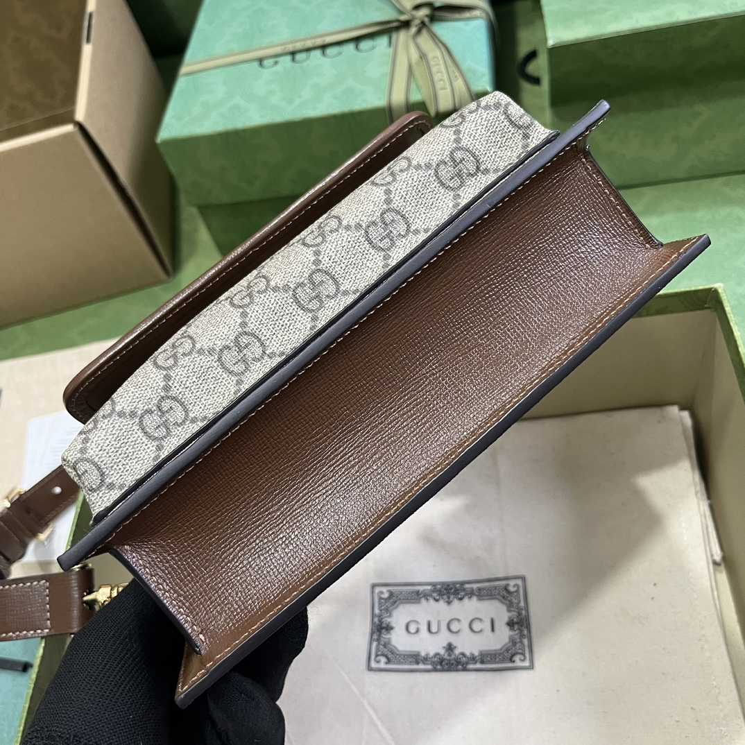 Gucci GG Gürteltasche mit ineinandergreifendem G (18-13-5 cm) - EUR FASHION