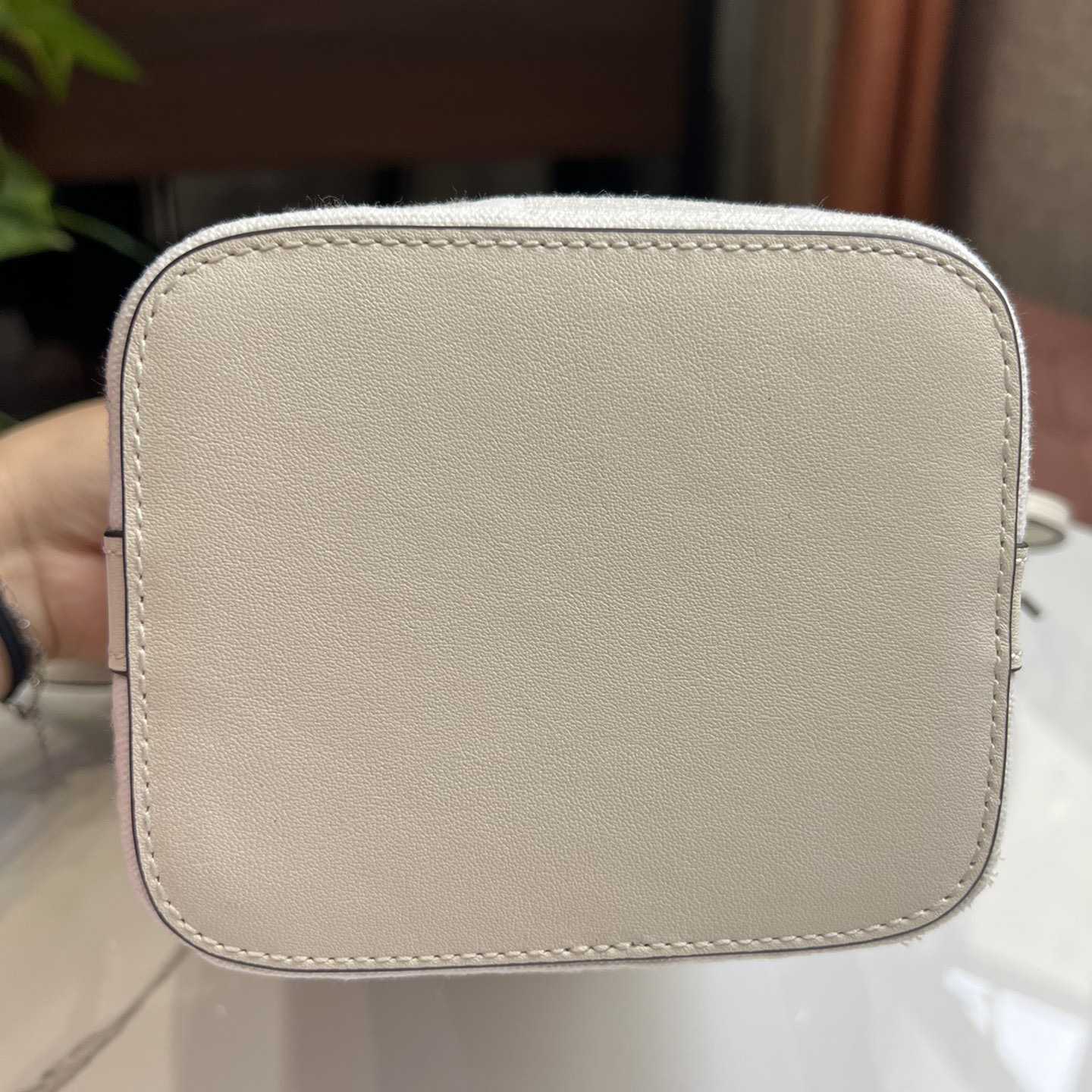Fendi Mon Tresor FF Minitasche aus weißem Canvas - EUR FASHION