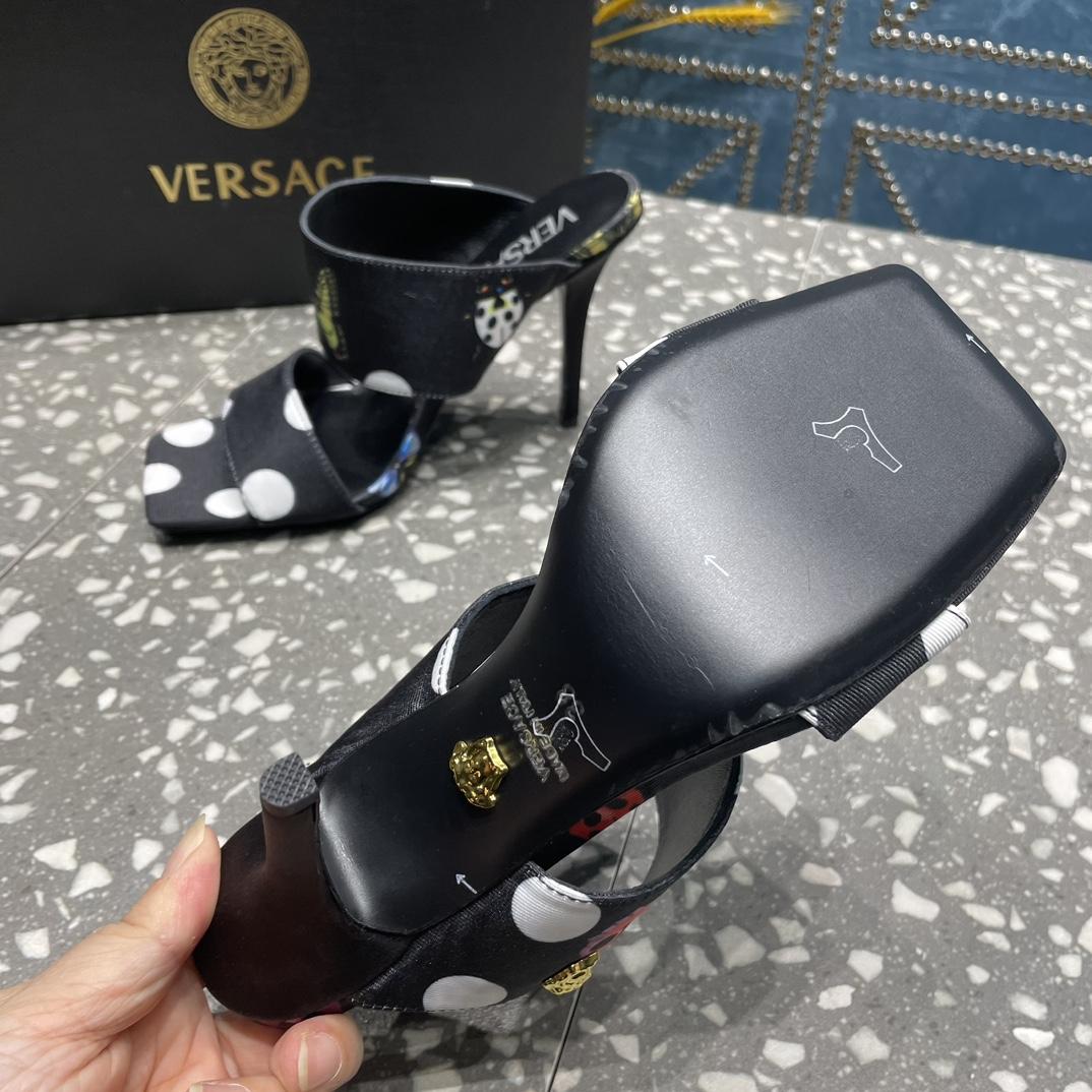 Versace Butterflys Canvas-Pantoletten mit hohem Absatz - EUR FASHION