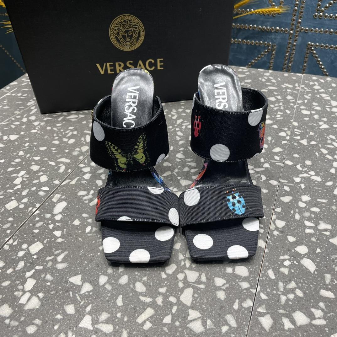 Versace Butterflys Canvas-Pantoletten mit hohem Absatz - EUR FASHION