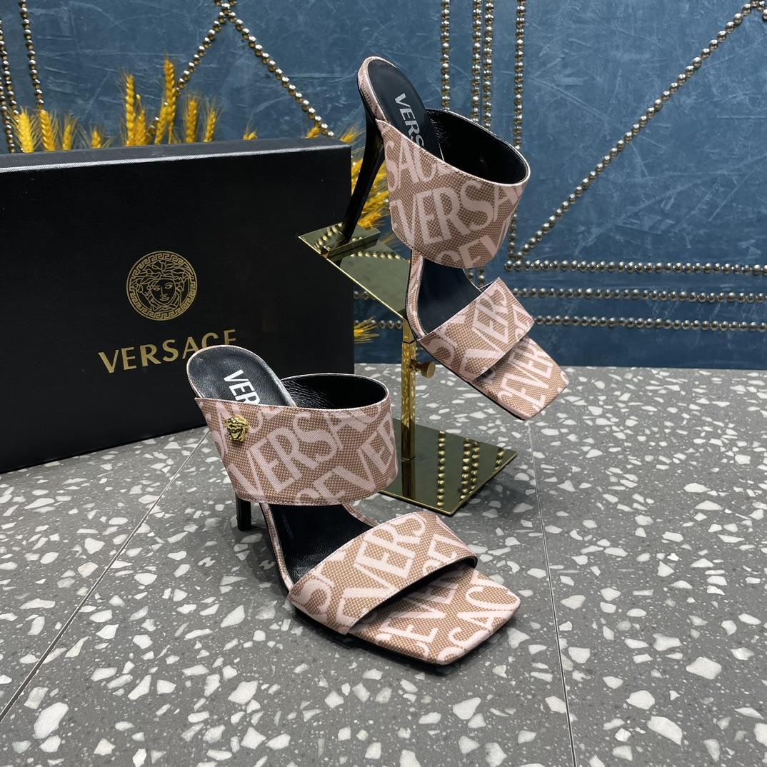Versace Allover-Pantoletten mit hohem Absatz - EUR FASHION