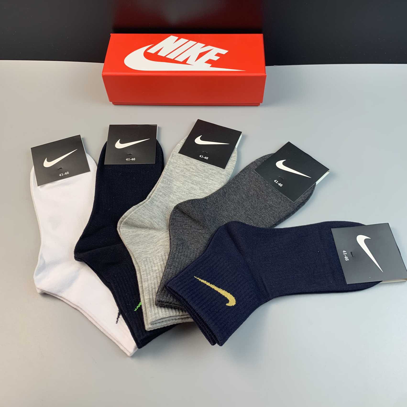 Nike Socken / Box - EUR FASHION