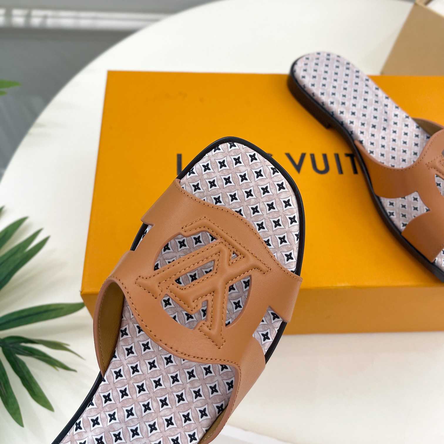 Flaches Louis Vuitton LV Isola Mule - EUR FASHION