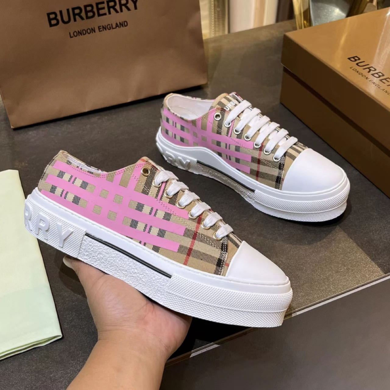 Burberry-Sneaker aus Baumwolle mit Karomuster - EUR FASHION