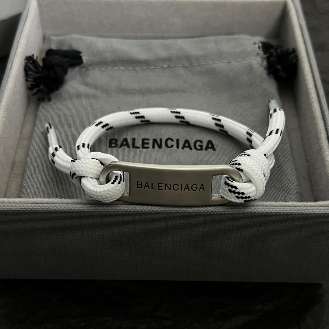 Balenciaga-Plattenarmband in Weiß - EUR FASHION