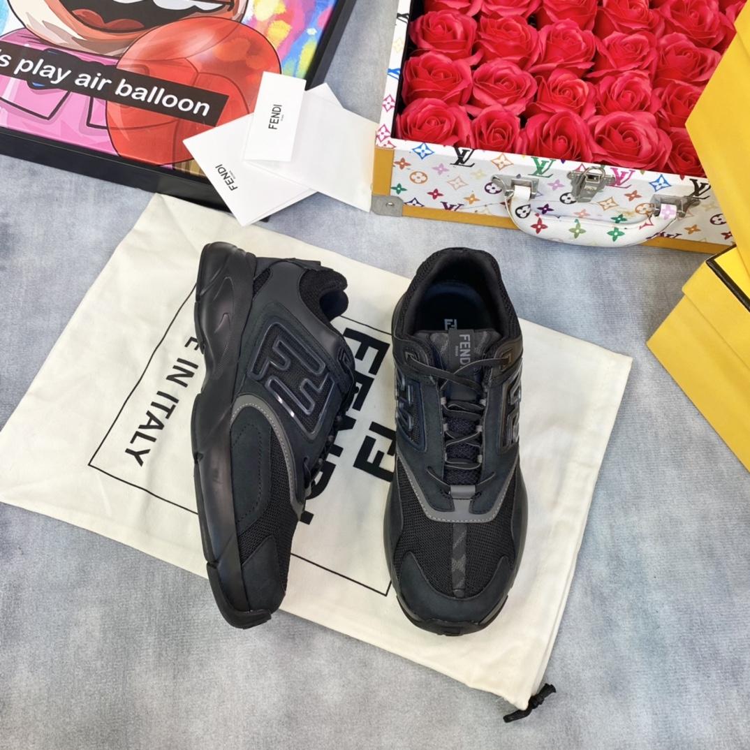 Fendi Faster Trainer Low-Top-Sneaker aus schwarzem Nubukleder - EUR FASHION