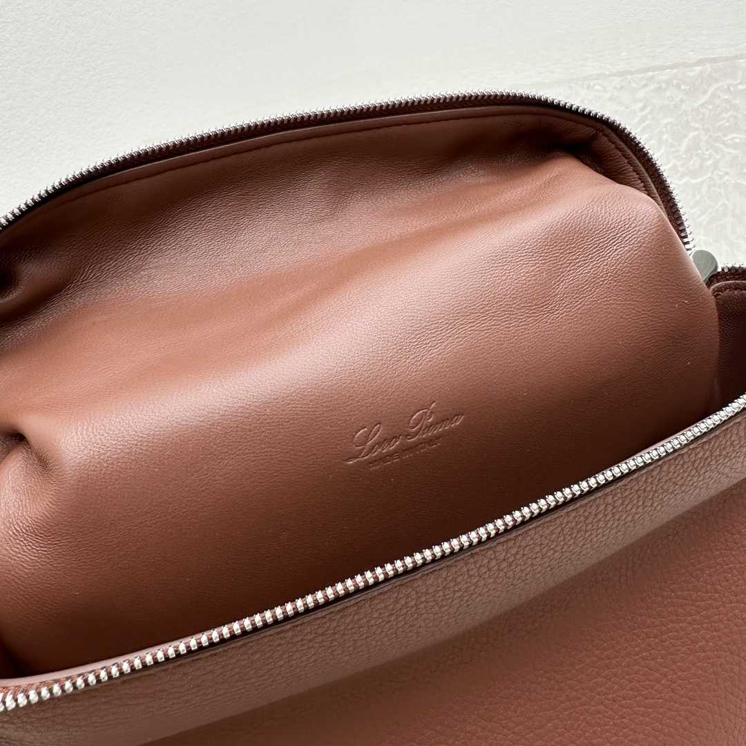 Loro Piana Rucksack mit extra Tasche L23,5 (23×8×22cm) - EUR FASHION