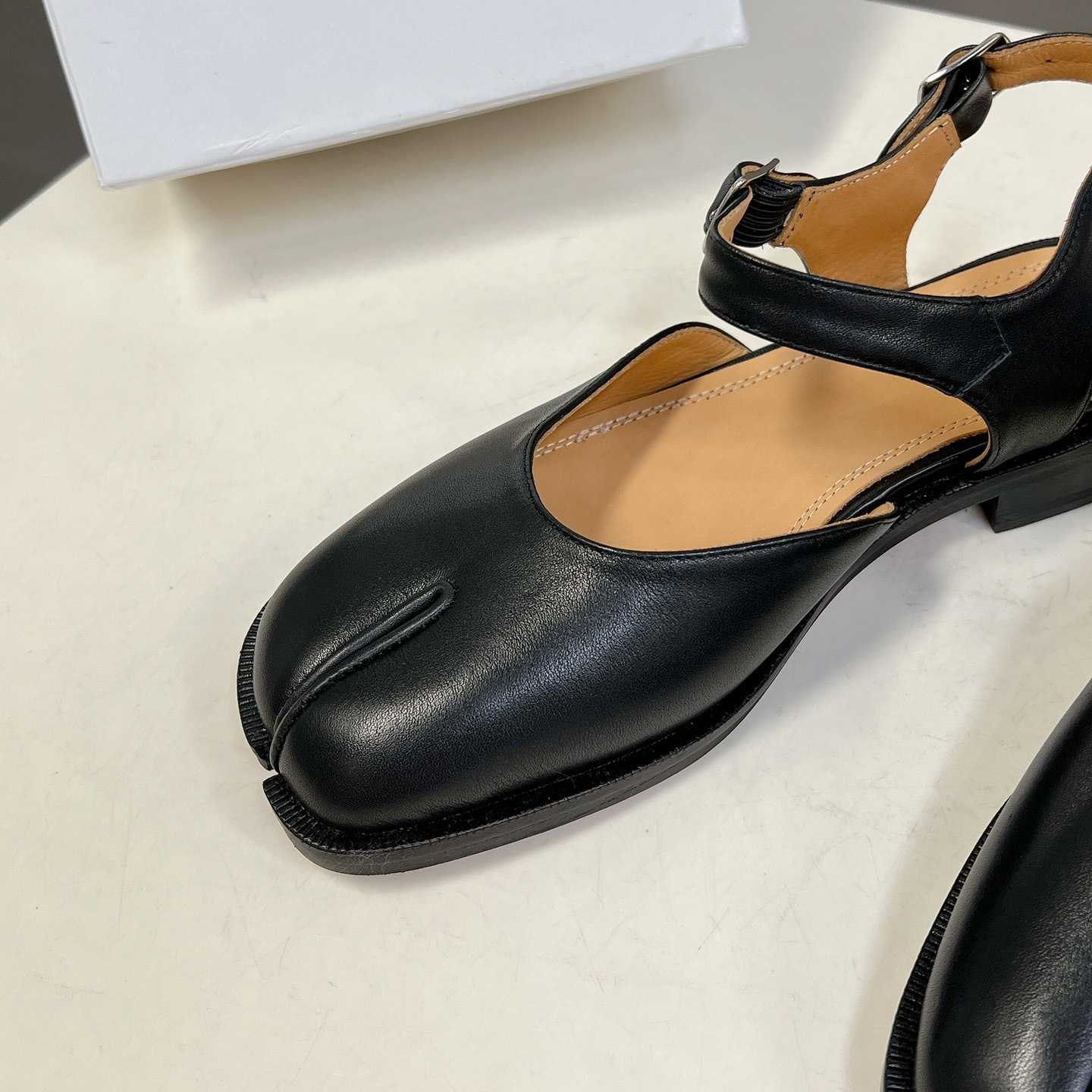 Maison Margiela Tabi Sandalen - EUR FASHION