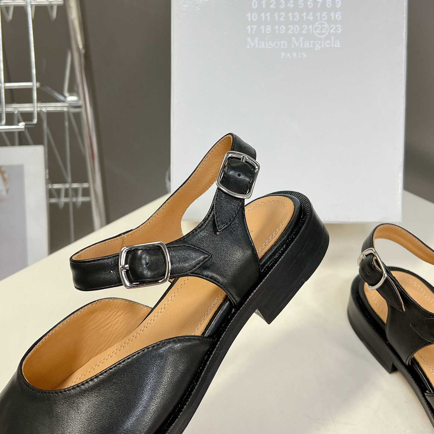 Maison Margiela Tabi Sandalen - EUR FASHION