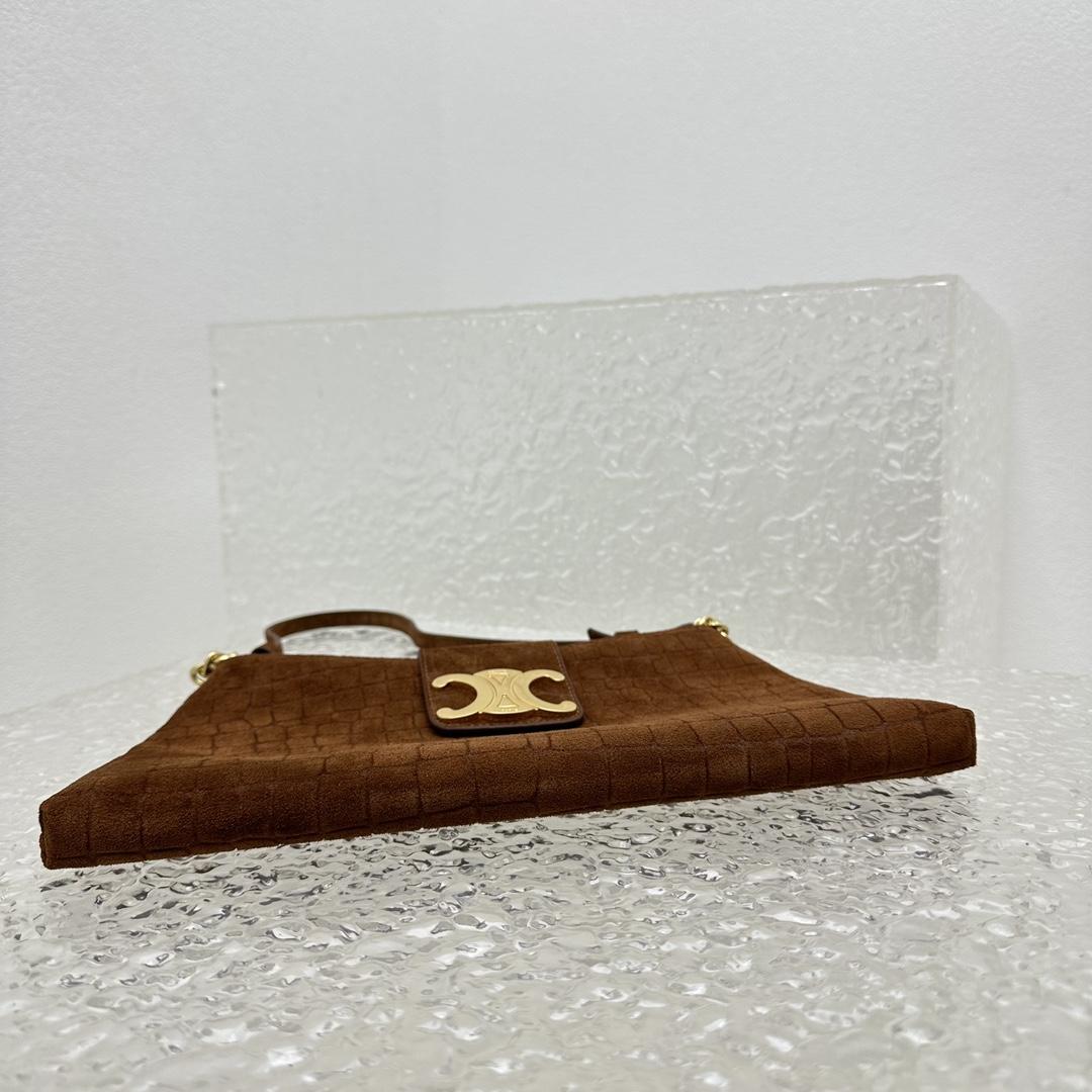 Celine Wiltern Clutch Triomphe Soft aus Wildleder-Kalbsleder mit Krokodilprägung in Braun - EUR FASHION