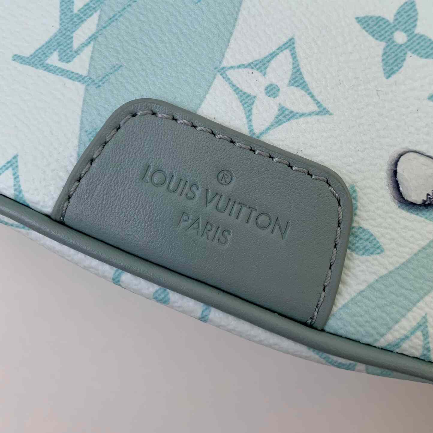 Louis Vuitton Discovery Bauchtasche (44*15*9cm) M22765 - EUR FASHION