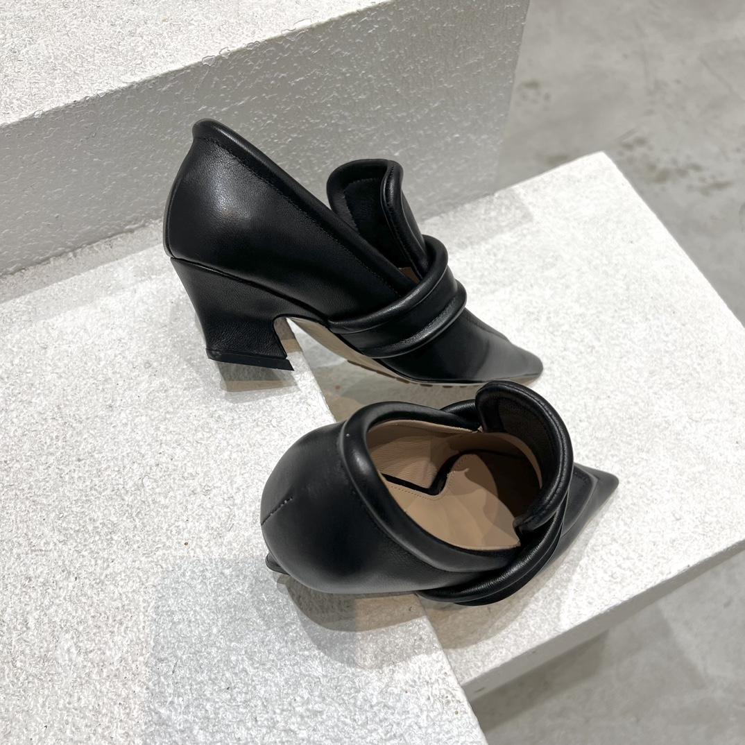 Bottega Veneta Spada Pumpe - EUR FASHION
