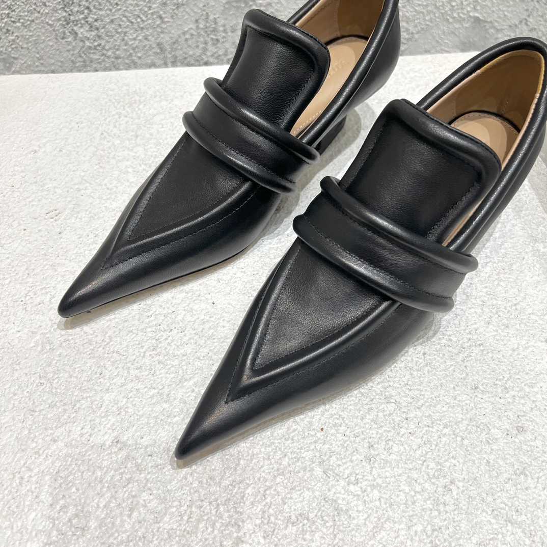 Bottega Veneta Spada Pumpe - EUR FASHION