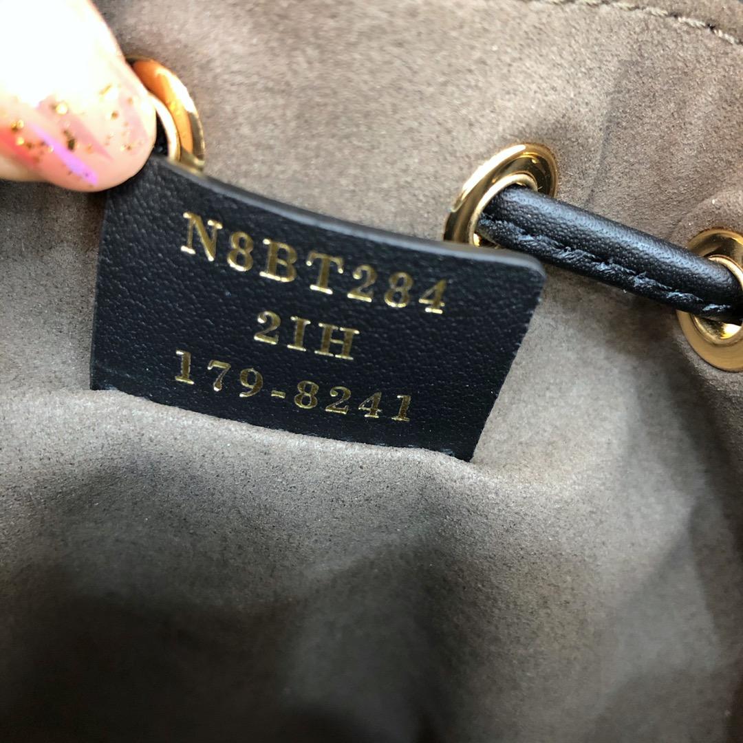 Fendi Tresor Minitasche aus schwarzem Leder - EUR FASHION