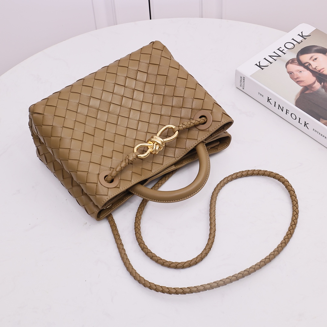 Bottega Veneta Small Andiamo - EUR FASHION