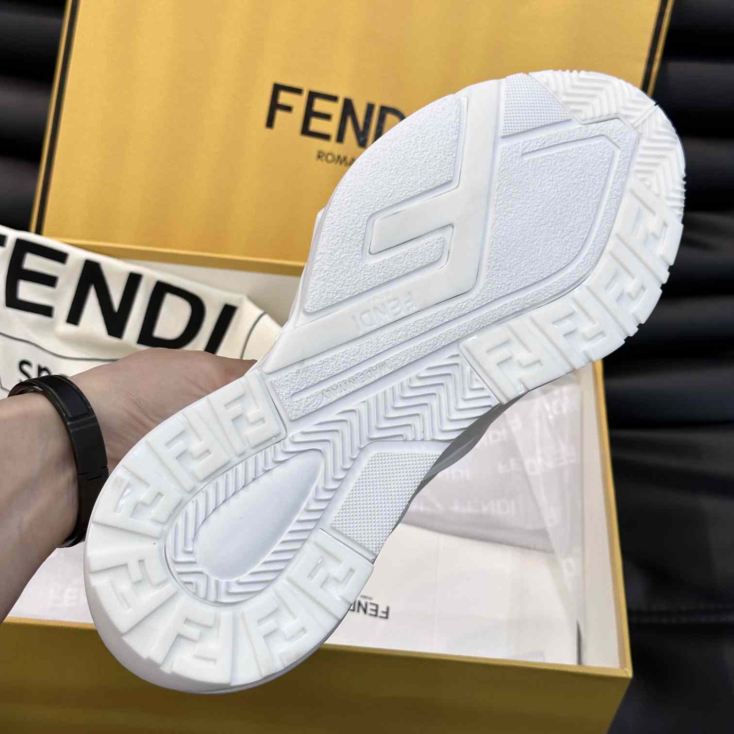 Fendi Flow weiße Mesh-Laufsneaker - EUR FASHION