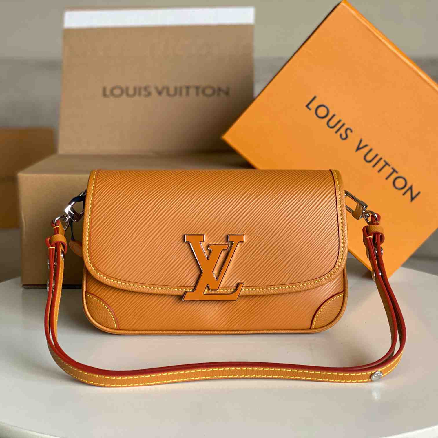 Louis Vuitton Buci M59459 - EUR FASHION