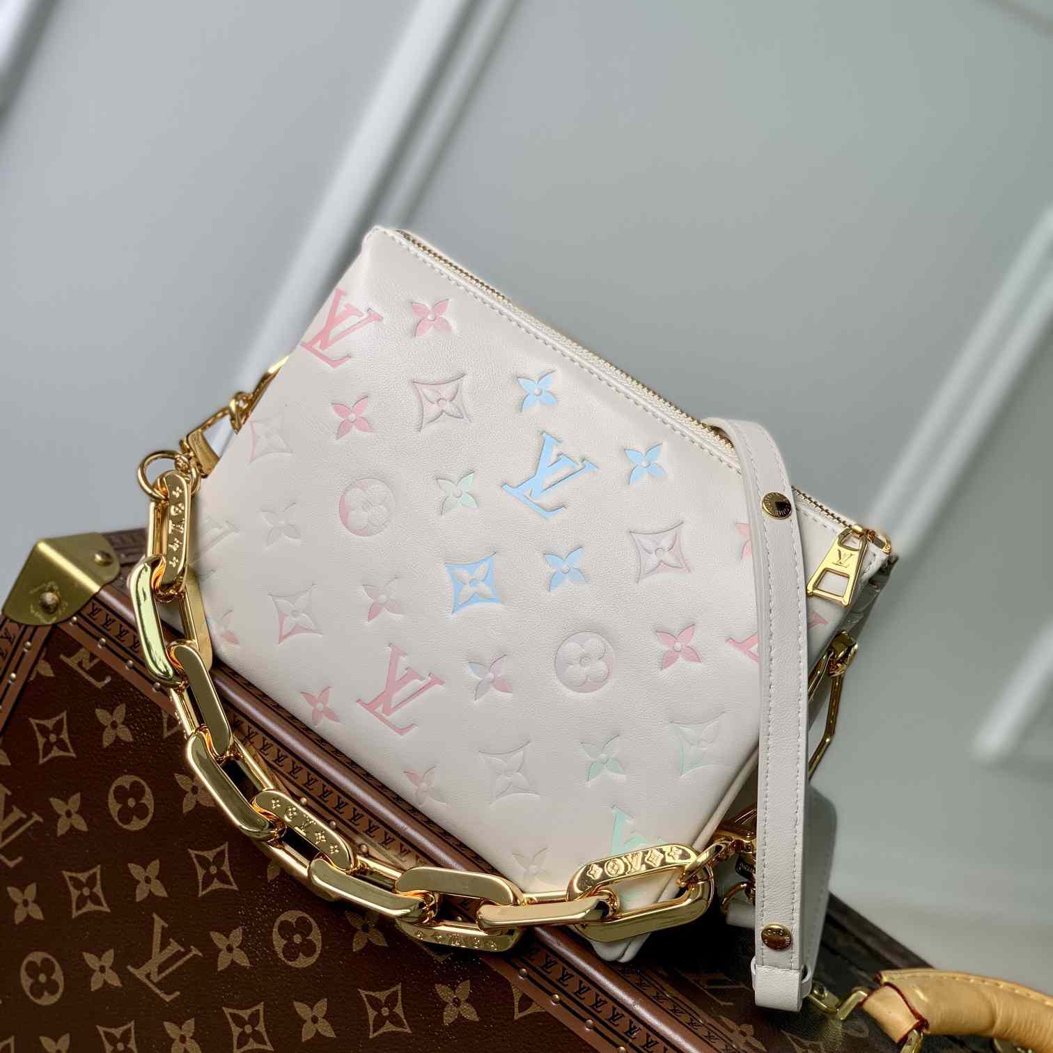 Louis Vuitton Coussin-Tasche (21–16–7 cm) M22993 - EUR FASHION