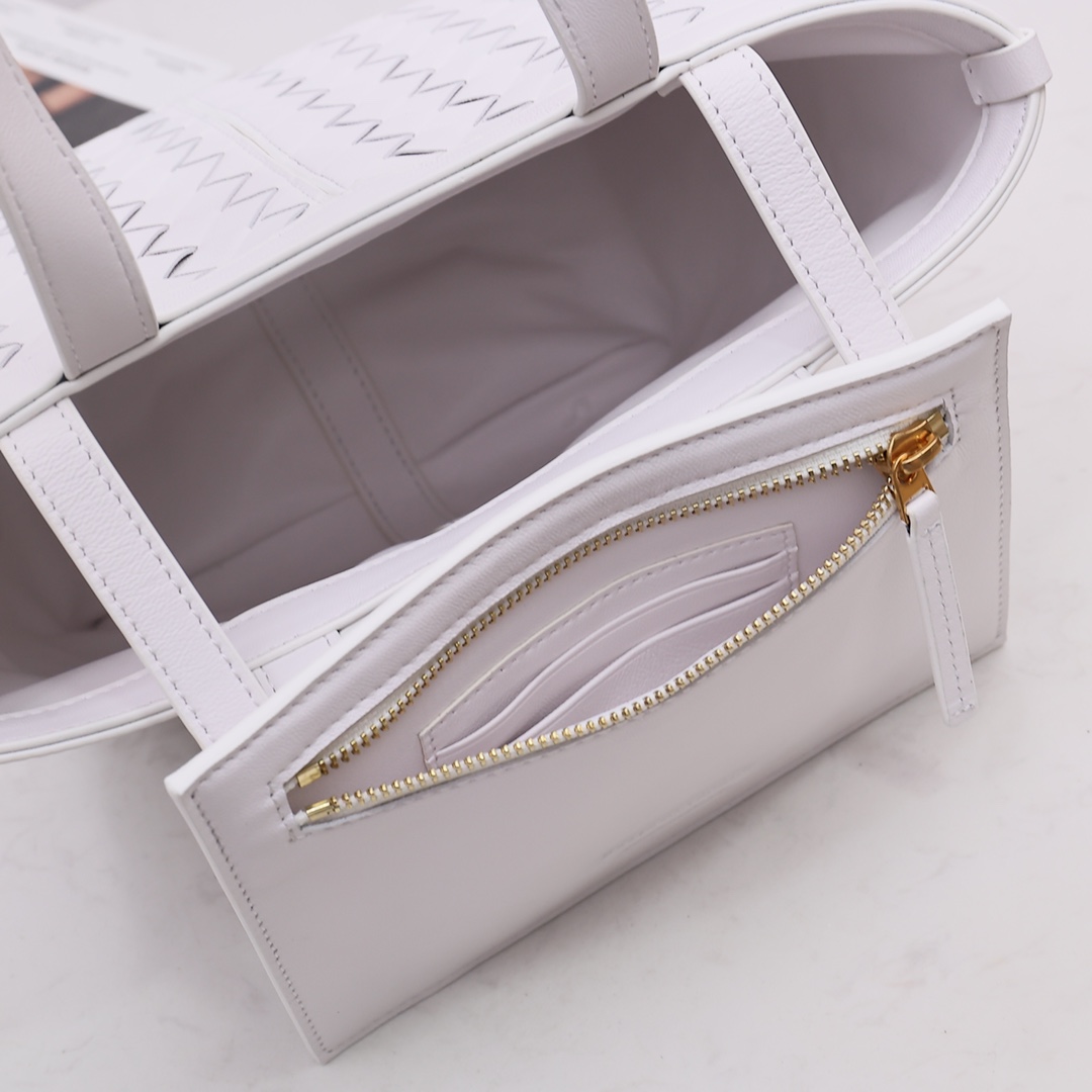 Kleine Flip-Flap von Bottega Veneta - EUR FASHION
