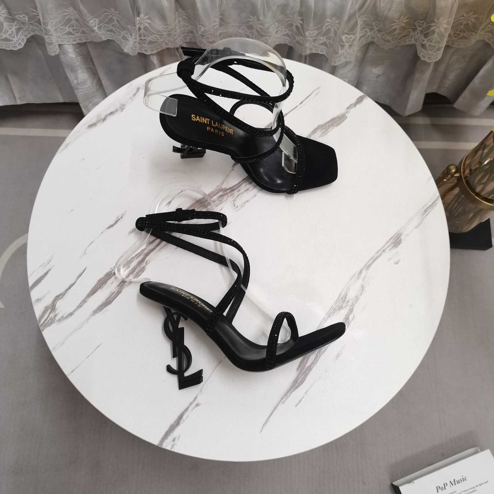 Saint Laurent Opyum verzierte Satinsandalen - EUR FASHION