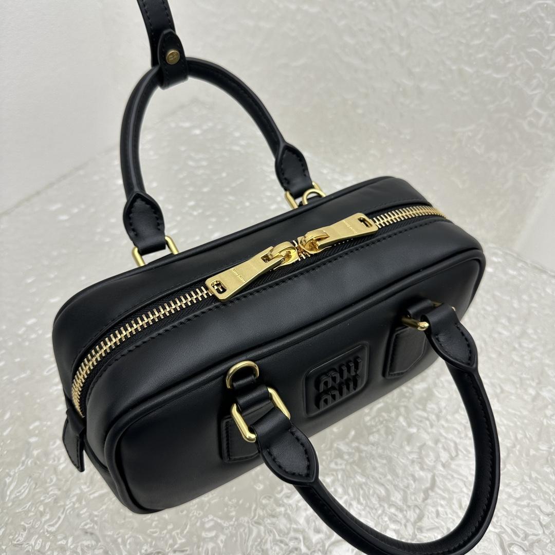 Miu Miu Arcadie Ledertasche - EUR FASHION