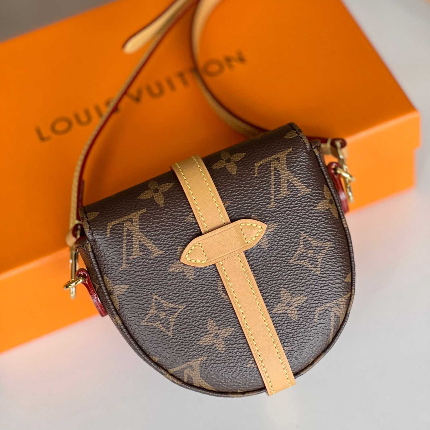 Louis Vuitton Micro Chantilly (12,5 x 13 x 4 cm) M46643 - EUR FASHION