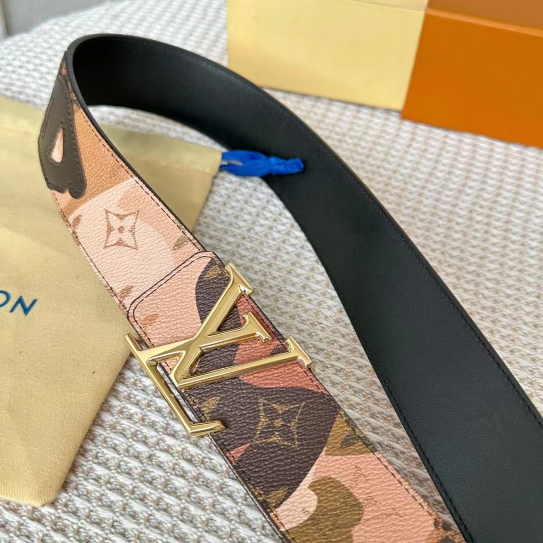 Louis Vuitton LV Initialen 40 mm Wendegürtel - EUR FASHION