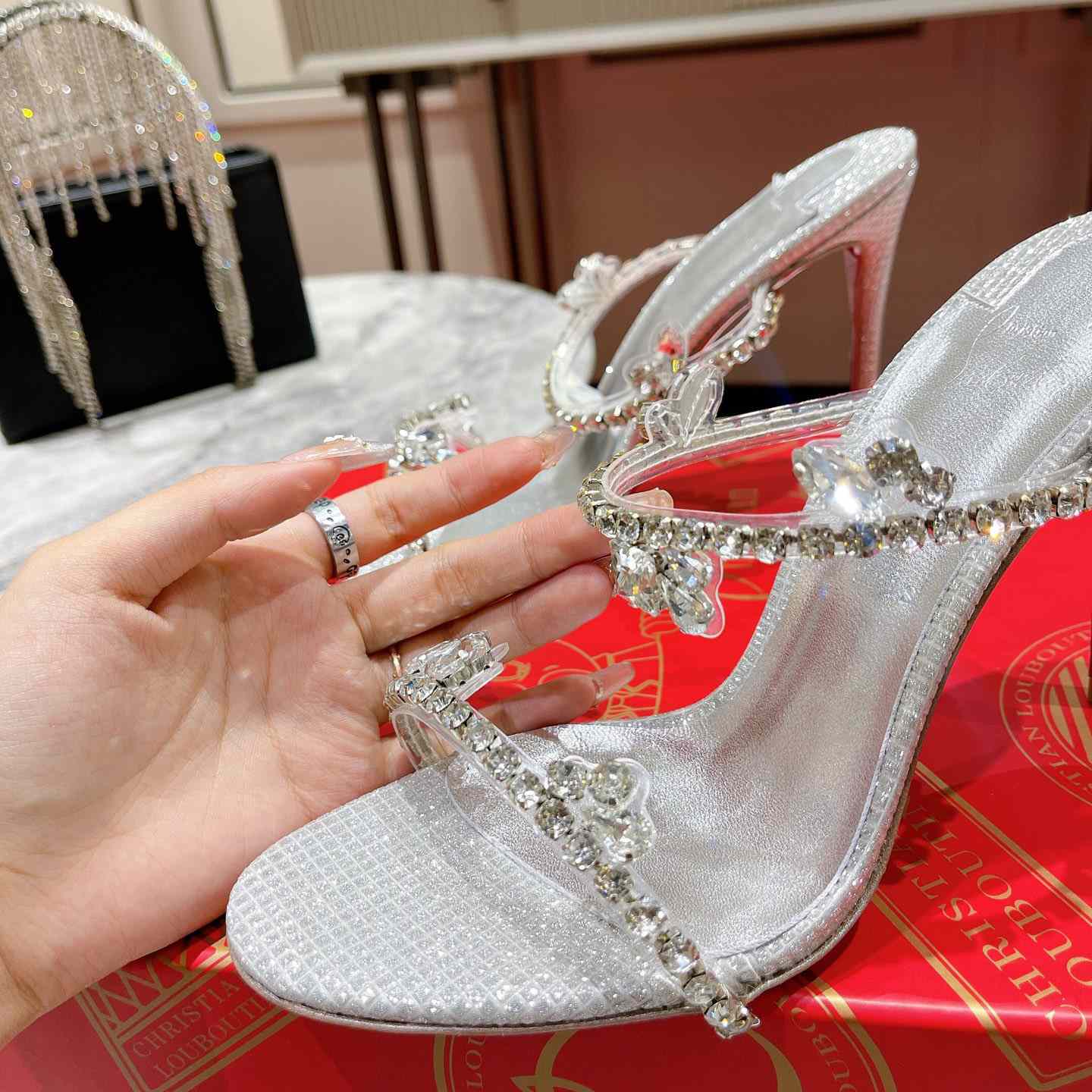 Christian Louboutin ist einfach Königin - EUR FASHION